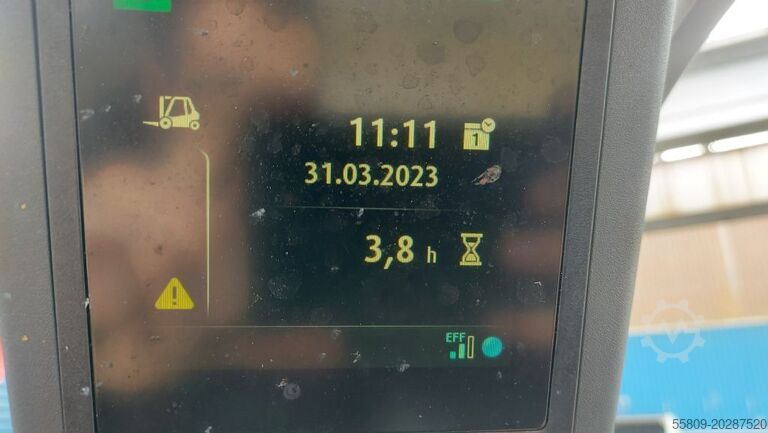 Treibgasstapler Linde H30-T01 // Baujahr 2022 // 3,2 Betriebsstunden //