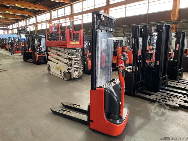 Palle stabler Linde L 12 // Duplex // 1856 Std.