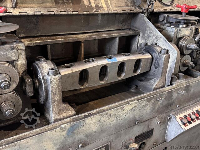 Draadricht- en snijmachine WAFIOS R41