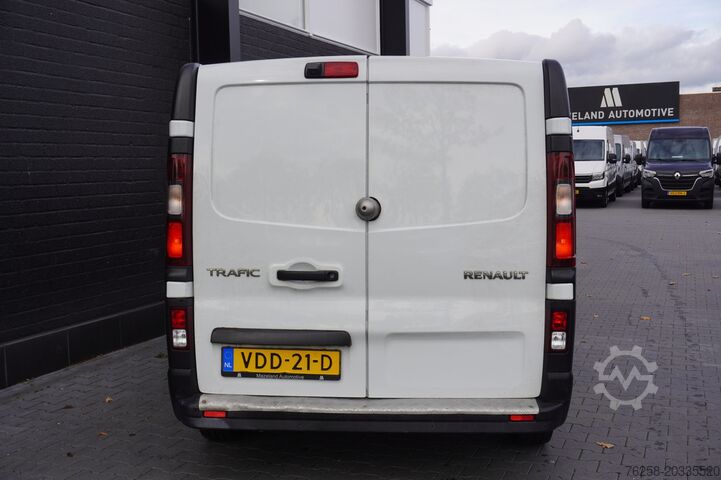 Skåpbil Renault Trafic 1.6 dCi 125PK L2 2x Schuif EURO 6 - Airc...