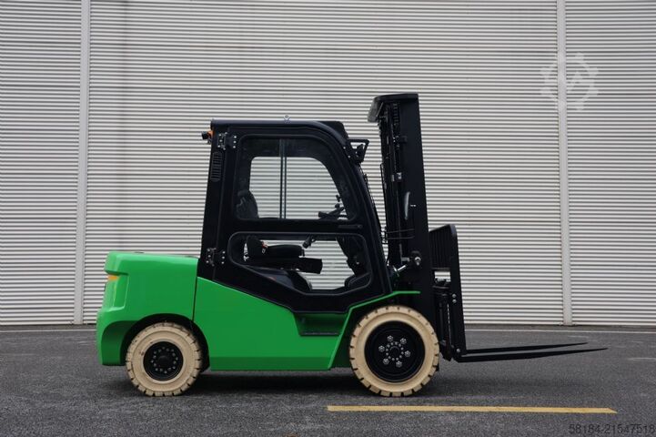 Elektromos négykerekű targonca Noblelift CPD38-A