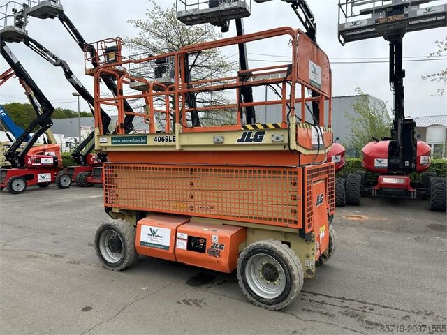 Elevador de tijera JLG 4069 LE (3614)