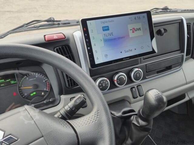 Pick-up van Fuso 3S15 Alu Pritsche 2.80 Ladekran Funk sofort verfügbar!