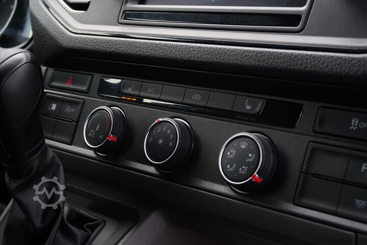 Carrinha de tejadilho alto Volkswagen Crafter 35 2.0 TDI L3H3 AUT/ LED/ CAMERA/ ACC/ ...