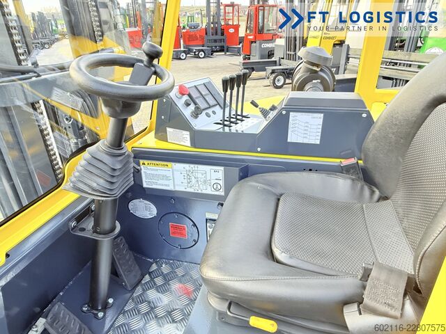 τετραπλής κατεύθυνσης περονοφόρο όχημα Combilift CB3000 GAS TRIPLEX 4900 FREE-LIFT