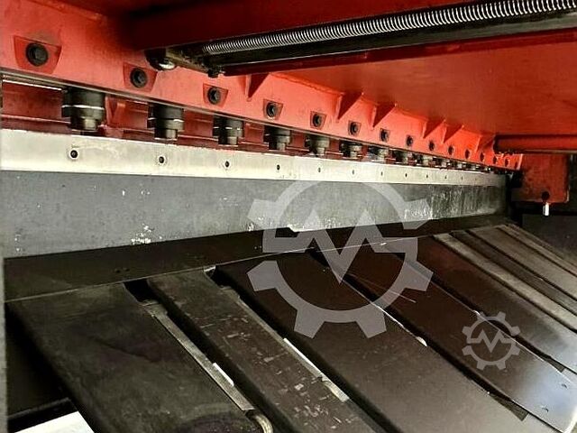 Nożyce gilotynowe Amada GPN 630 Amada GPN 630