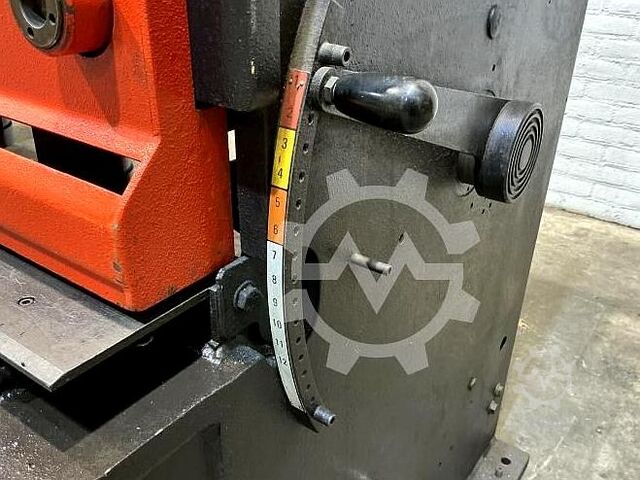 Nożyce gilotynowe Amada GPN 630 Amada GPN 630