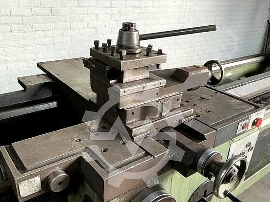 Tornos horizontales TOS SUS-63 x 3000mm TOS SUS-63 x 3000mm