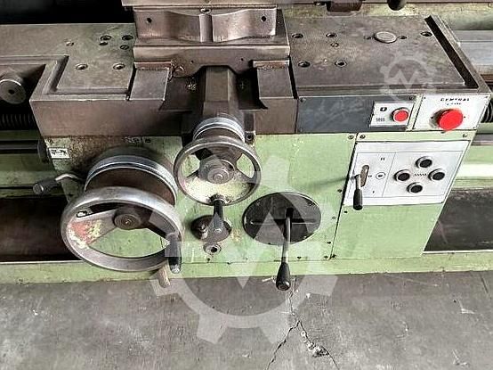 Tornos horizontales TOS SUS-63 x 3000mm TOS SUS-63 x 3000mm