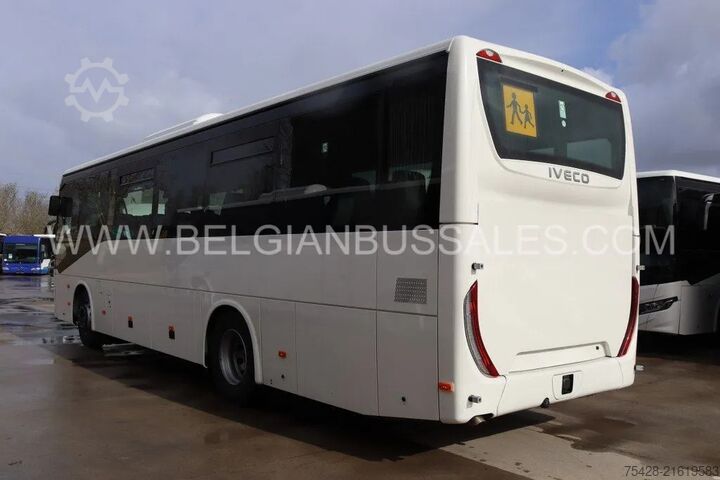 Intercitybus Iveco Crossway 10.8m Pop / Double middle door / Lift ...