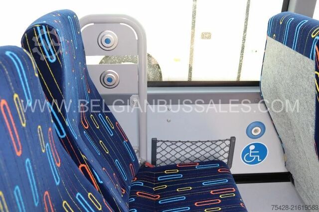 Autobús interurbano Iveco Crossway 10.8m Pop / Double middle door / Lift ...