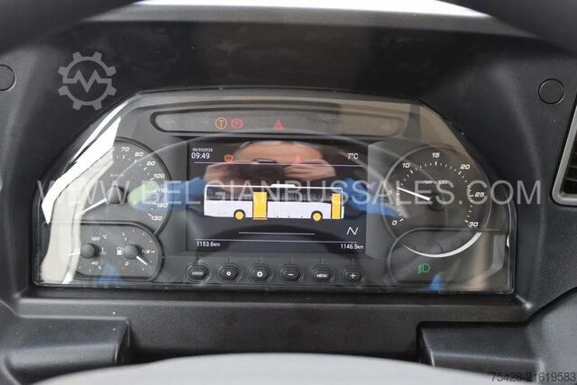 Autobús interurbano Iveco Crossway 10.8m Pop / Double middle door / Lift ...