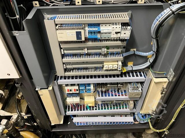 2012 Okuma MULTUS B300 II dreje-fræsecenter Okuma MULTUS B300 II
