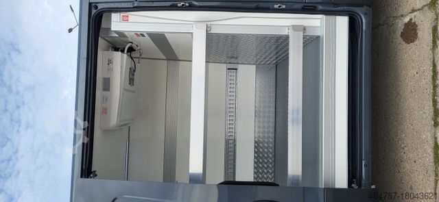 Kylskåpsbil IVECO Daily 35S18 HV onnect*ACC-Zanottti 0°