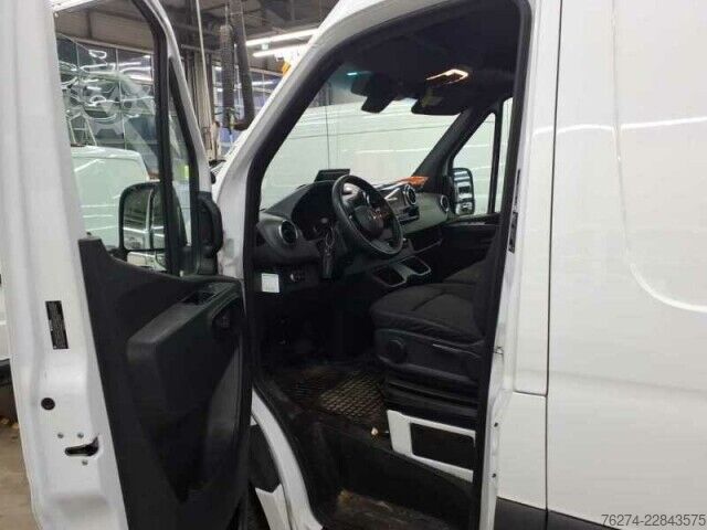 Dodávka s vysokou střechou Mercedes-Benz Sprinter 317 CDI Hochdach L2H2 Pro