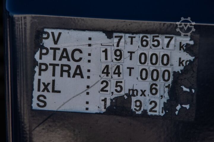 Standaard-SZM MERCEDES ACTROS 1848 LS+E6+HYDR.