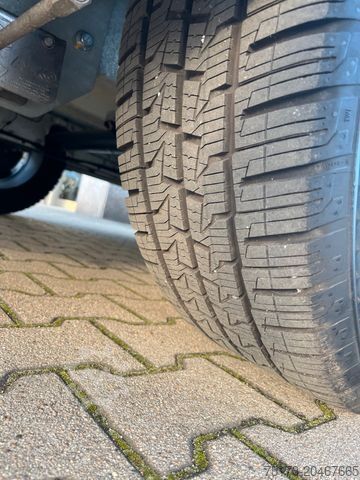 Semi-integrated camper NIESMANN+BISCHOFF iSmove 6.9E Aut. Clou Line Design