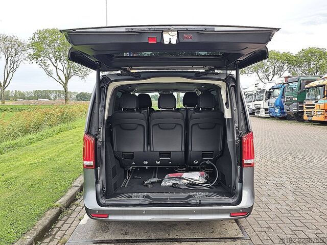  MERCEDES-BENZ EQV 300 L2 Navi 7-Persoons