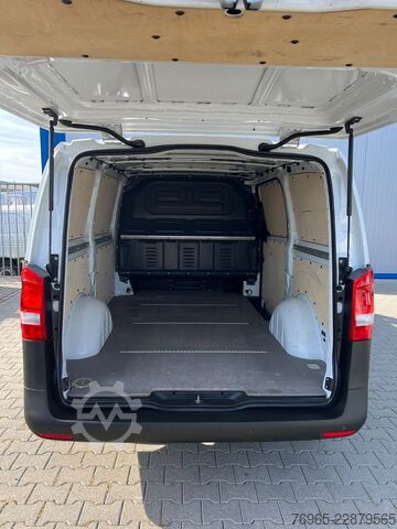 Panel van MERCEDES-BENZ Vito 114 LANG 6G KLIMA TEMPOMAT SITZHEIZUNG PDC