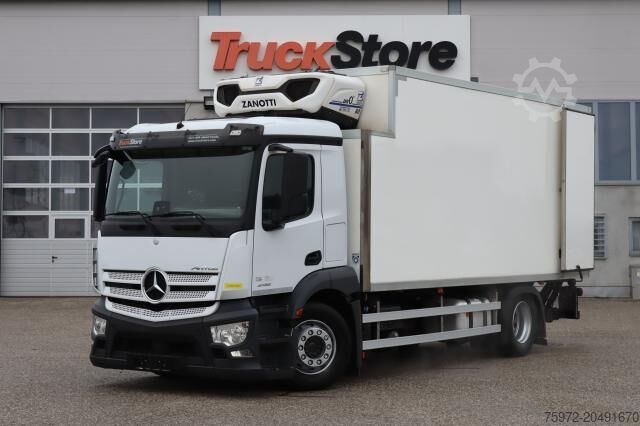 Refrigerated truck Mercedes-Benz Antos 1832 L