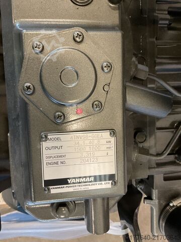 Motore Yanmar 4TNV98