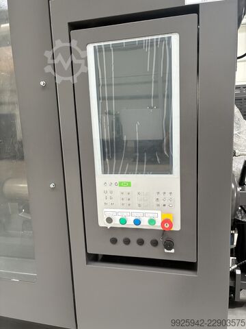 Enjeksiyon kalıplama makinesi YIZUMI UN500D1 IU3330 D=84