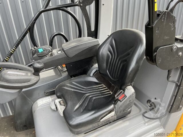 Elektrisk 3 -hjulet gaffeltruck Jungheinrich EFG216k
