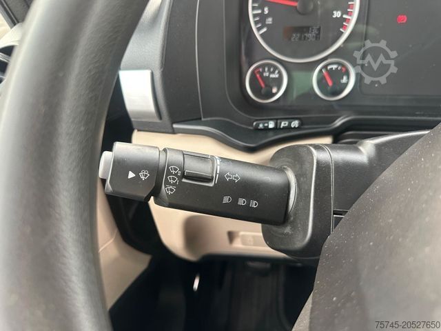 Flaklastbil med kapell MAN TGL 12.220 * ACC-SPUR-ASST *  BORDWAND * LBW *