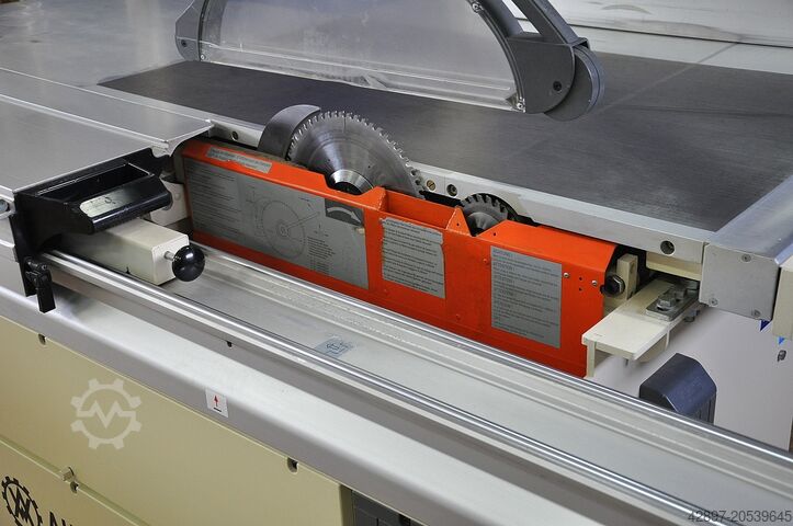 Panel saw with 4 controlled axes Altendorf F45 ELMO IV plus