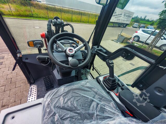 Construction machinery Manitou MLA 3-25H