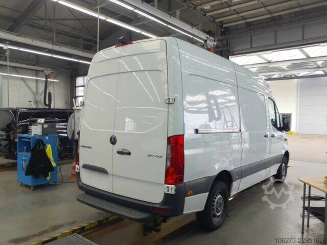Fourgon Mercedes-Benz Sprinter 317 CDI,L2H2,Automatik,Kamera,Navi