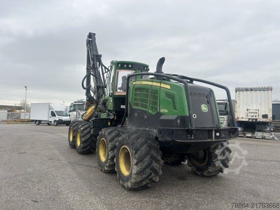 Vehicul forestier JOHN DEERE 1270G HARVESTER 8X8
