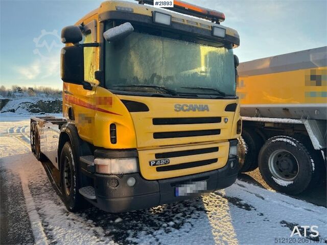 Kabinli şasi Scania P420 6x2 chassis w/ Tipper and defective gearbox