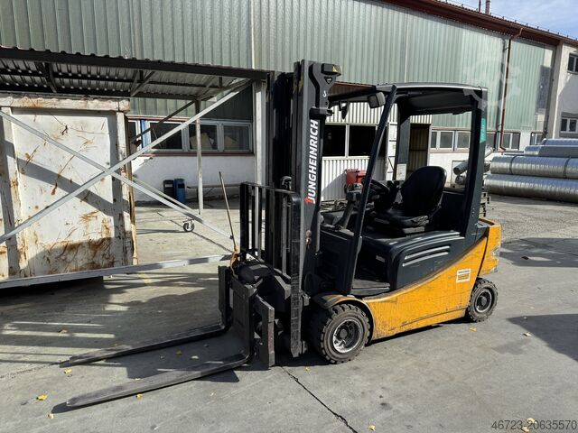 Wózek widłowy JUNGHEINRICH EFG 320