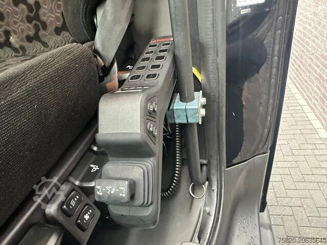 B+Z Blechbearbeitungsmaschinen GmbH B+Z Blechbearbeitungsmaschinen GmbH B+Z Blechbearbeitungsmaschinen GmbH