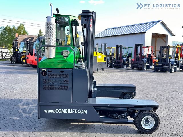 Čtyřcestný vysokozdvižný vozík Combilift C4000 / TRIPLEX / 4900MM / GAS