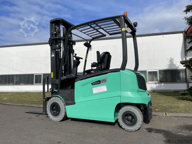 Empilhador eléctrico de 4 rodas Mitsubishi FB25N