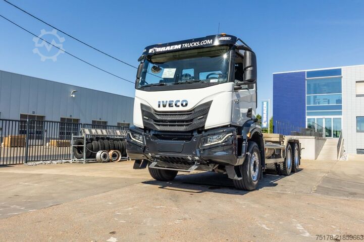 Hook arm system IVECO X-WAY 460