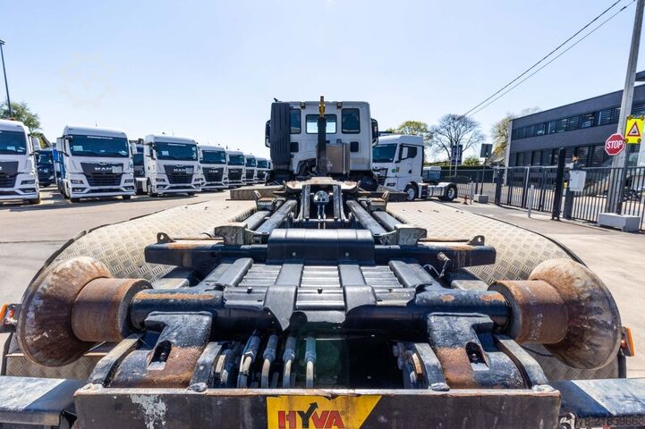 Hook arm system IVECO X-WAY 460