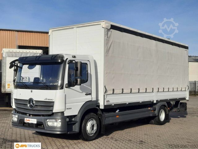 LKW mit Pritsche & Plane MERCEDES-BENZ 1523 L ATEGO Schiebeplane LBW 2xAHK Standheizung