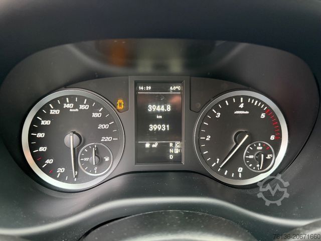 Kleinbus MERCEDES-BENZ Vito Tourer 114 CDI Automatik 9 Sitzer Klima LED