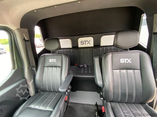 Állatszállító jármű RENAULT Master STX 5 Sitzer Haras ex. Lang Automatik