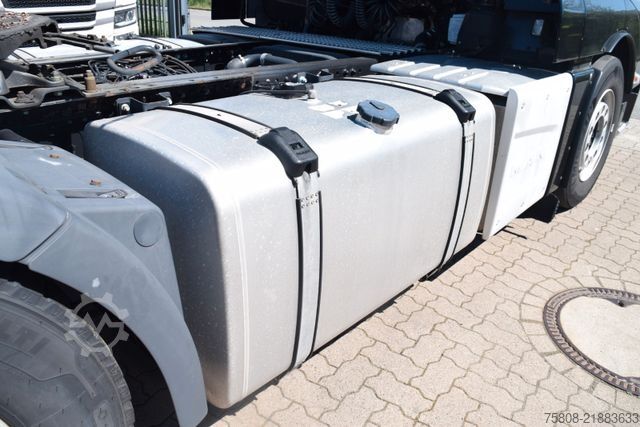 Τυπική μονάδα τράκτορα MAN TGX 18.500 2 Tanks 1160L Retarder ACC Standklima