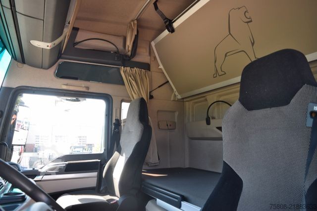 Τυπική μονάδα τράκτορα MAN TGX 18.500 2 Tanks 1160L Retarder ACC Standklima