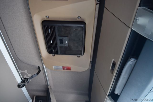 Τυπική μονάδα τράκτορα MAN TGX 18.500 2 Tanks 1160L Retarder ACC Standklima