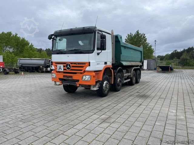 Camião basculante MERCEDES-BENZ Actros 4141 8x6 4 Achs Muldenkipper Meiller 17m³