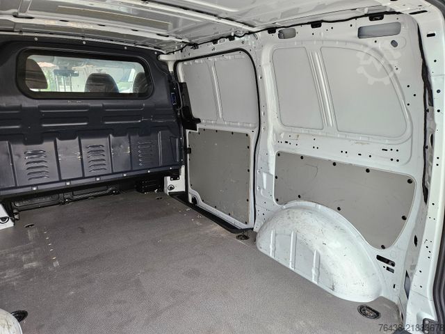 Dobozos furgon MERCEDES-BENZ Vito 114 CDI KOMPAKT 1.HAND|AC|TÜV,REIFEN,ÖLneu