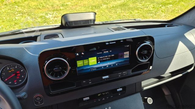 Minibusz MERCEDES-BENZ 517 / 515 Frontniederflur mit  GSR 3 Systeme