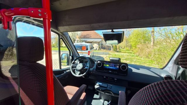 Minibusz MERCEDES-BENZ 517 / 515 Frontniederflur mit  GSR 3 Systeme