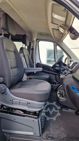 Minibusz FIAT Fiat Ducato 9 Sitzer Systemboden Rolli Stock